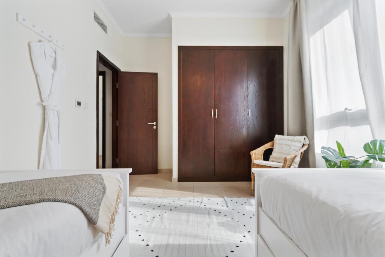 Stylish Apartment With Partial Burj Khalifa View Dubai Exterior foto